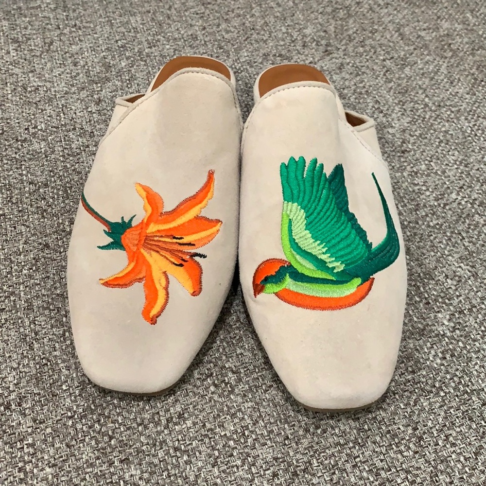 Aquatalia Blair Embroidered Flower Bird Slide